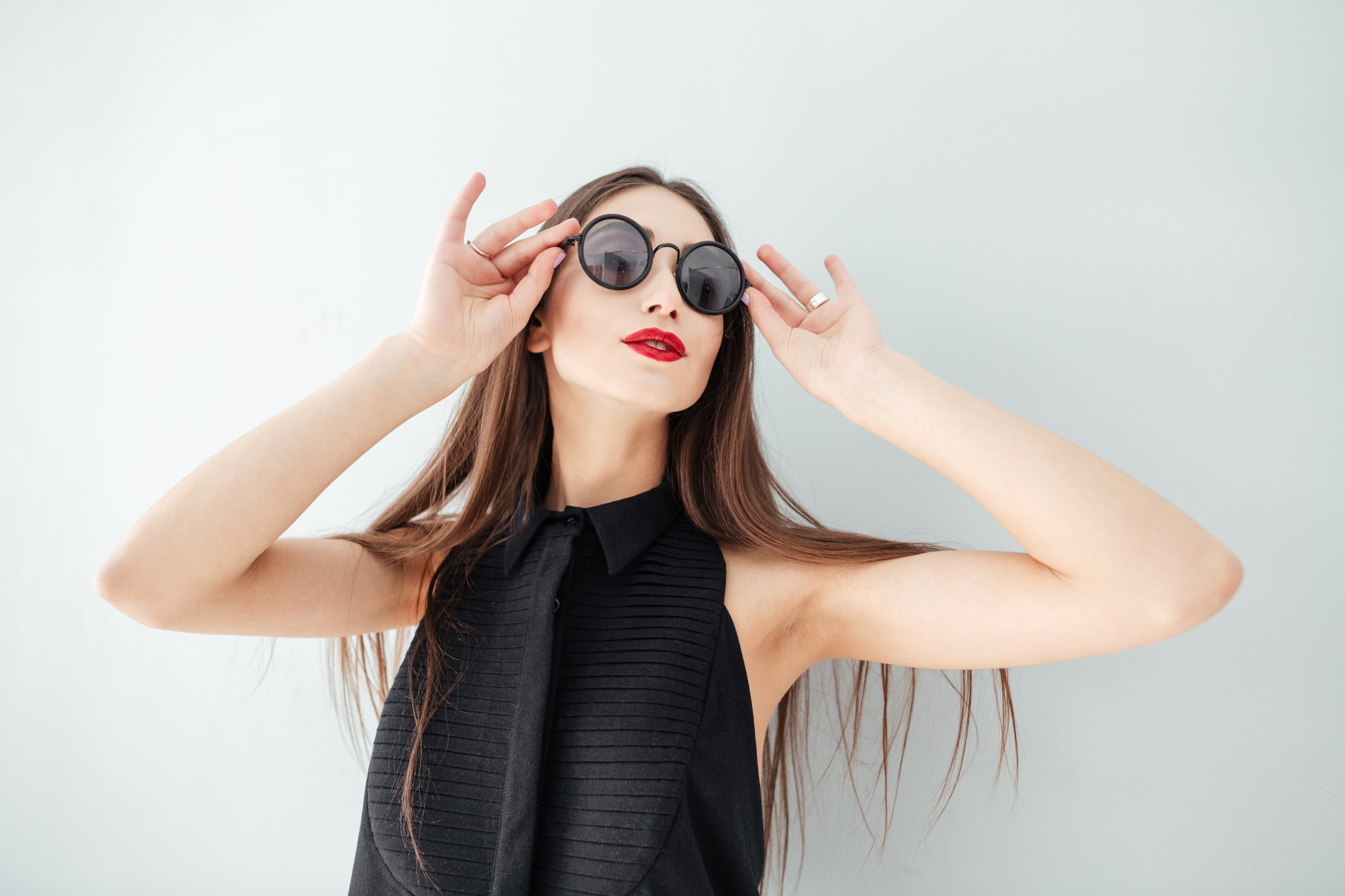 Charming woman with sunglasses